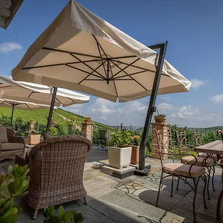 Tre Stelle Фермерский дом *